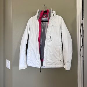 Columbia women’s extra small/small white snow jacket amazing conditions no flaws